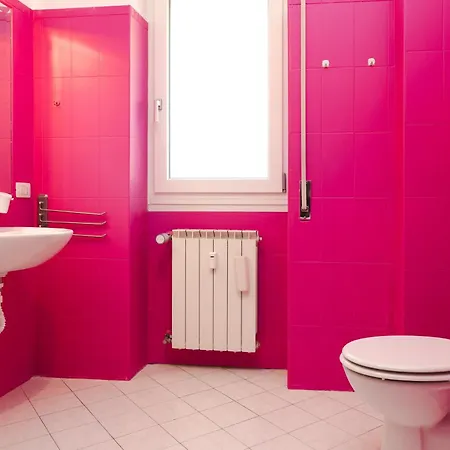 Romantic Malatesta * روما