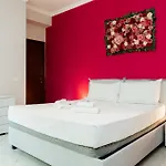 Romantic Malatesta Daire